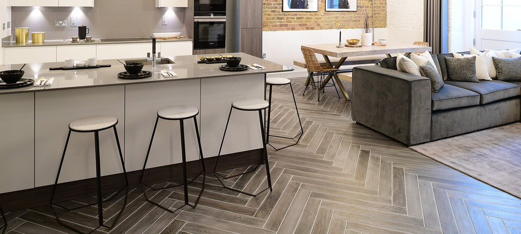Tree-Age Grey tile - room shot 5