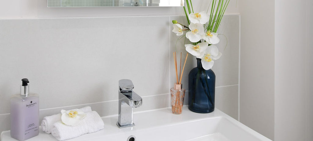 Select Bianco tile - room shot 6